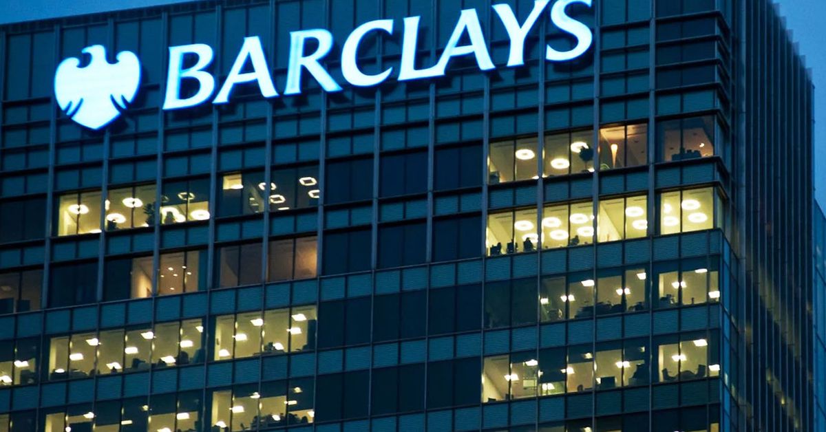 Coinbase (COIN), Robinhood (HOOD) Upgraded by Barclays Analyst, Citing ‘Matured’ Business Models