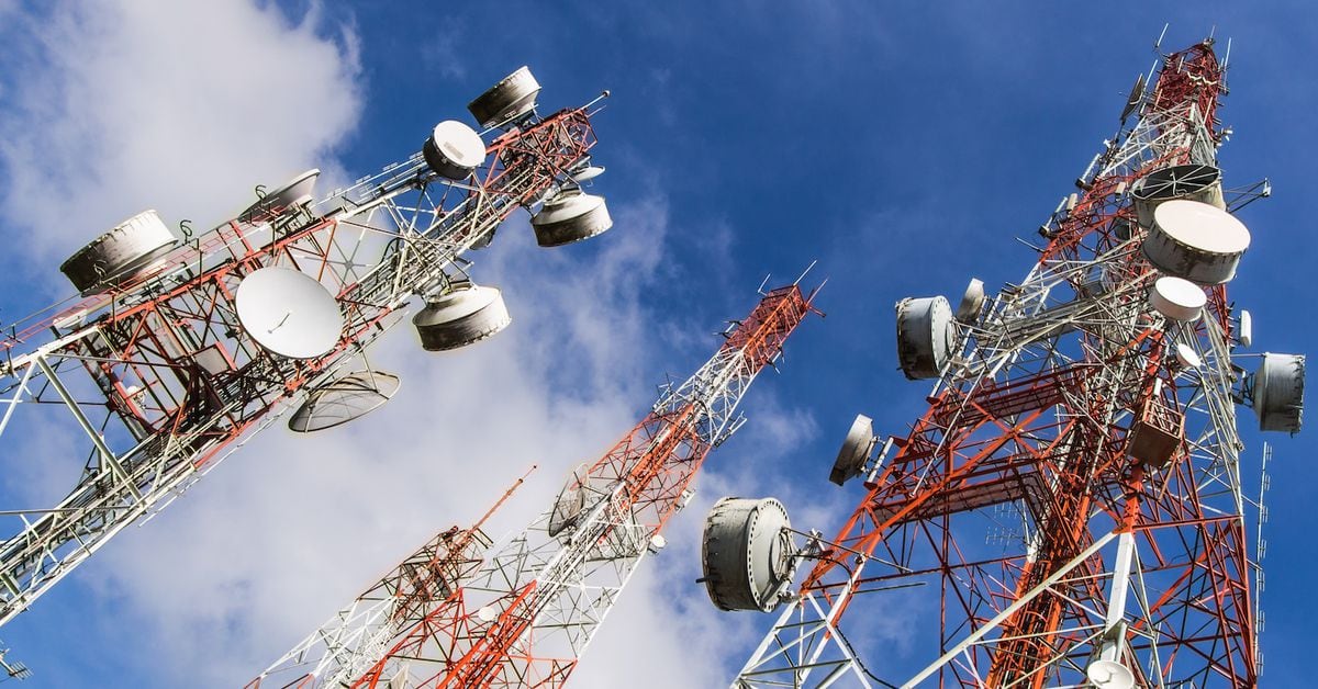 Unreliability, High Prices, and Security Breaches: Can DePIN Fix Telecom?